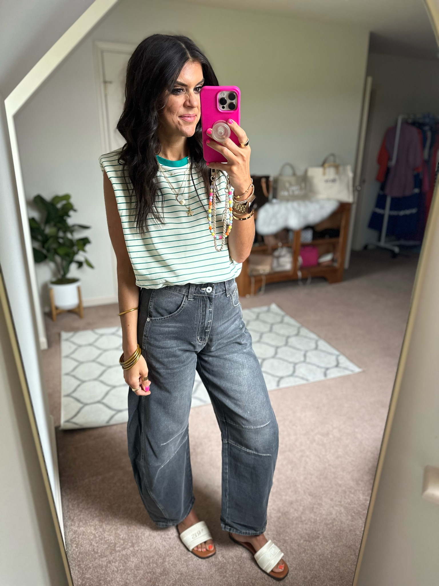 Today’s ootd
Size small in tank
Size 4 in jeans (smallest size)

#LTKSaleAlert #LTKSeasonal #LTKFindsUnder100