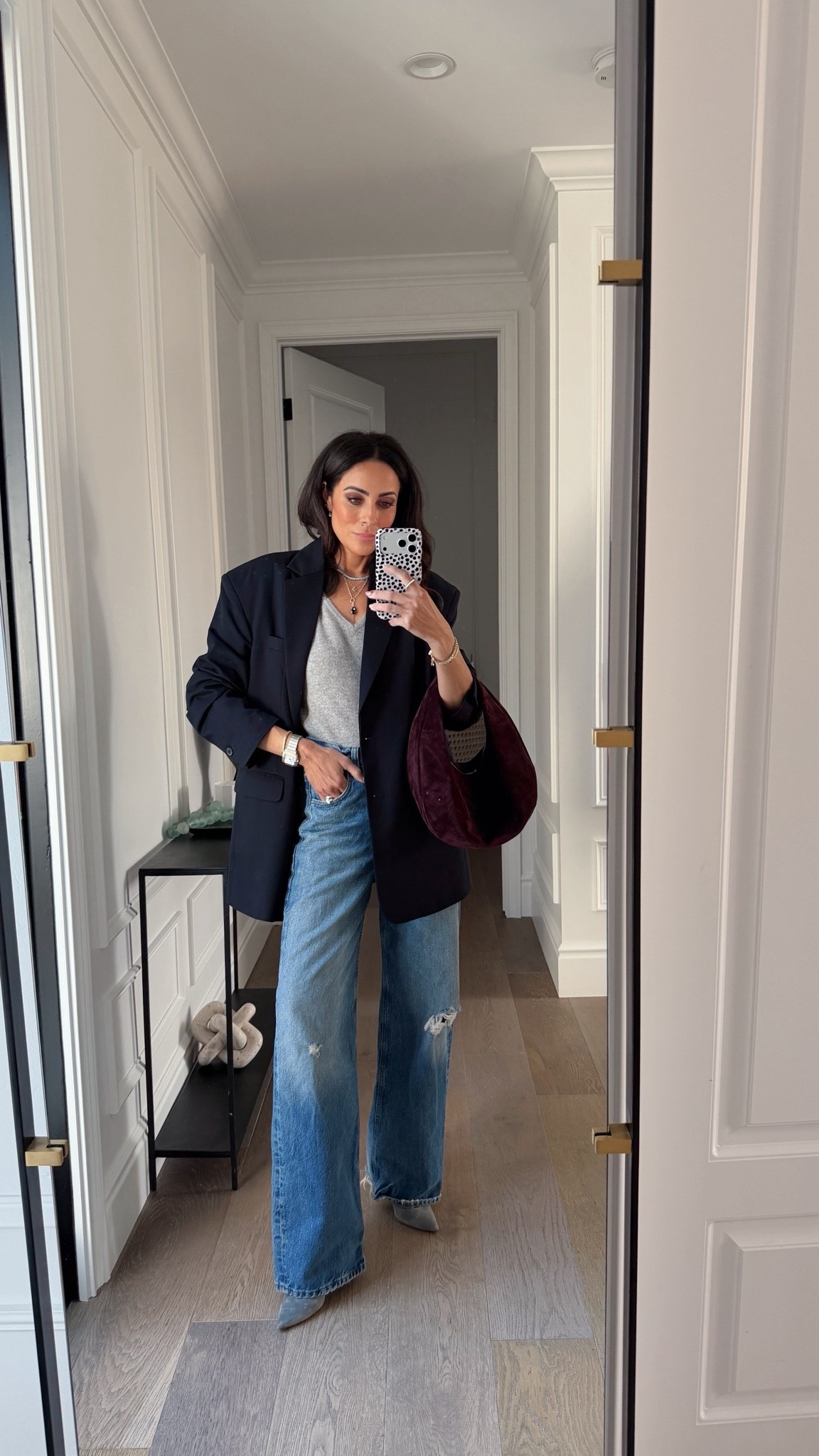 The denim I can’t stop reaching for! Size down runs big! 🤍

#LTKstorytime #LTKSeasonal