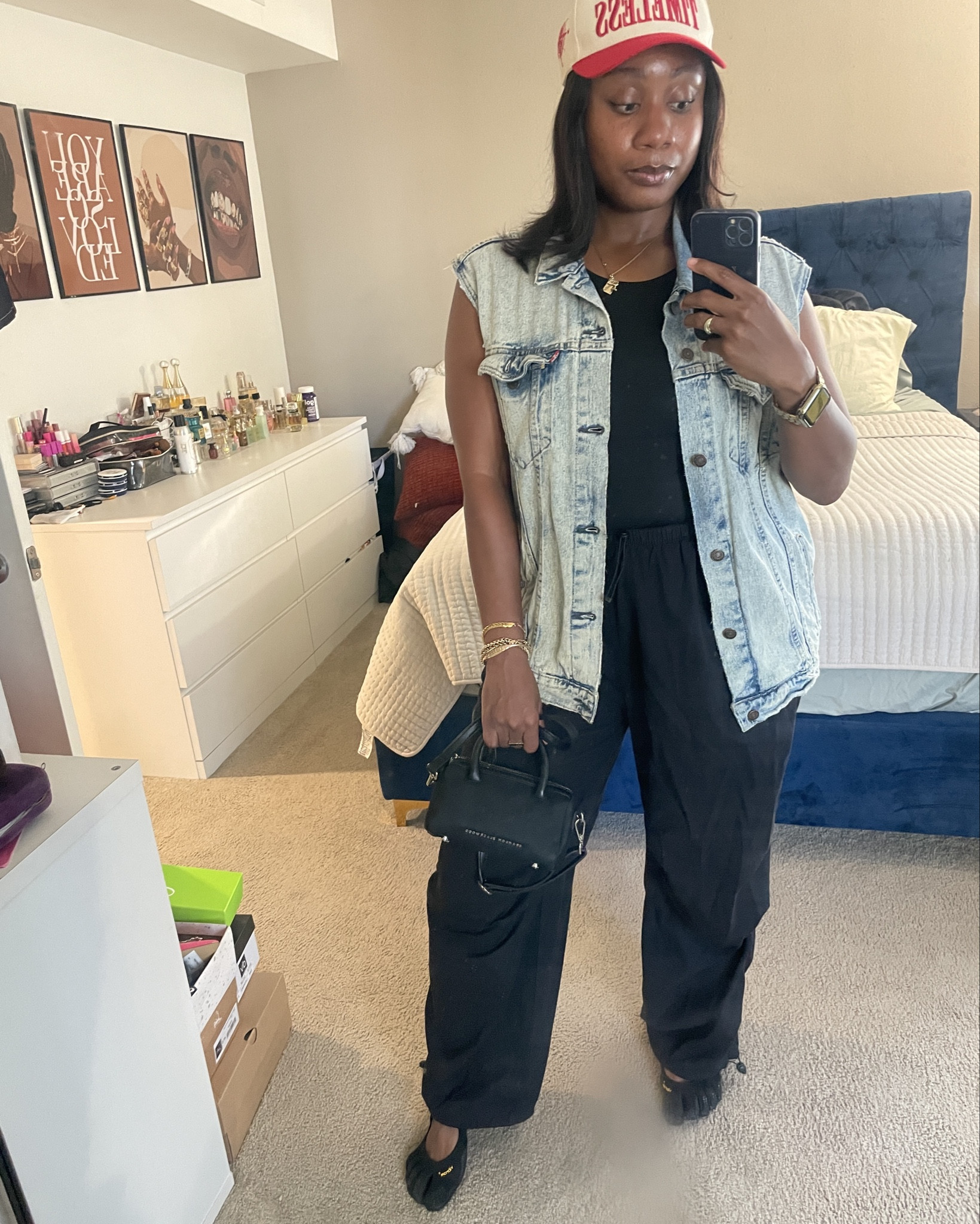 Oversized. Comfortably casual. Easy fits for an easy day  

#LTKBeauty #LTKShoeCrush #LTKStyleTip