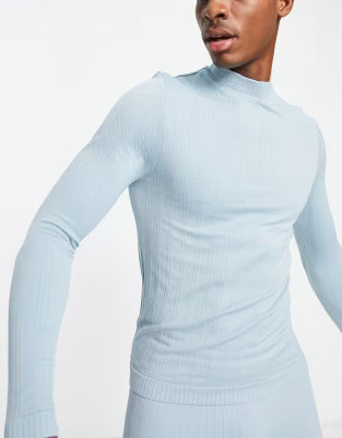 ASOS 4505 ski base layer top in cable knit seamless | ASOS (Global)