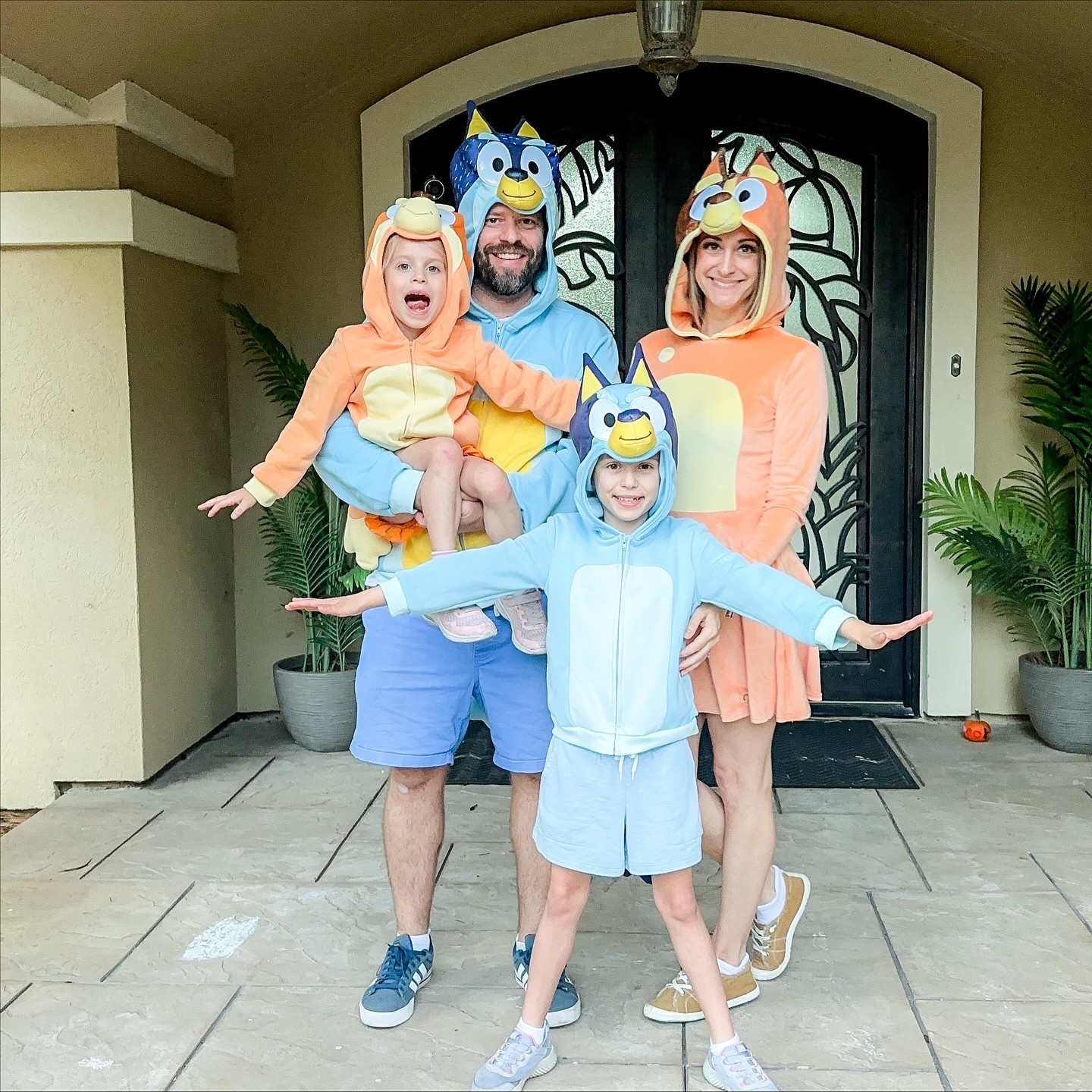 A little throwback to our family costumes over the years 🧡 Time flies when you’re making memories (and hot-gluing costumes at midnight 😅). 

Still deciding what to be this year?
.
.
#FamilyCostumes #HalloweenFun #LastMinuteCostume #HalloweenVibes #HalloweenCostume #DiyHalloween #DiyHalloweenCostume #CoupleCostume #couplescostumes #blueycostume #creativecostume