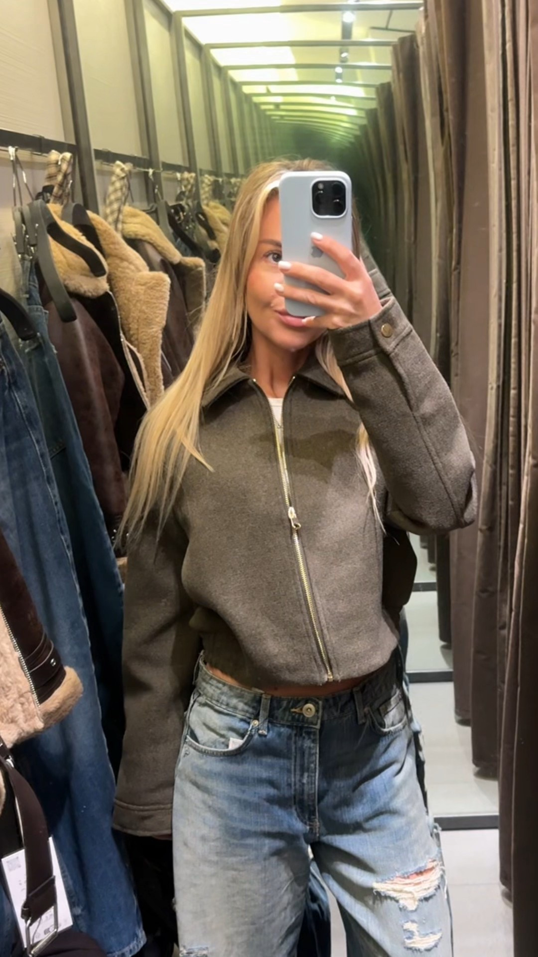 Zara jacket 

#LTKStyleTip #LTKSeasonal