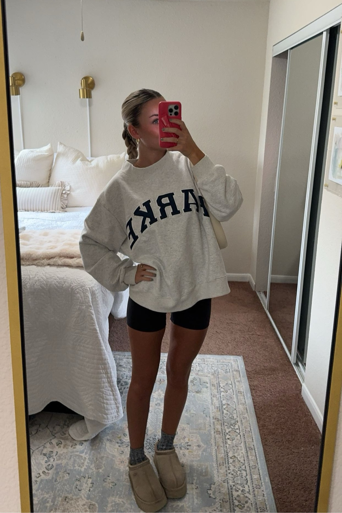 comfy fall outfit🍂🧸 

wearing a size L/XL in the sweatshirt!

#LTKStyleTip #LTKSeasonal #LTKFindsUnder100