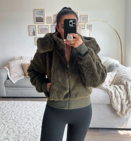 Alo Sherpa foxy jacket wearing size small. Spanx booty boost leggings wearing size medium 