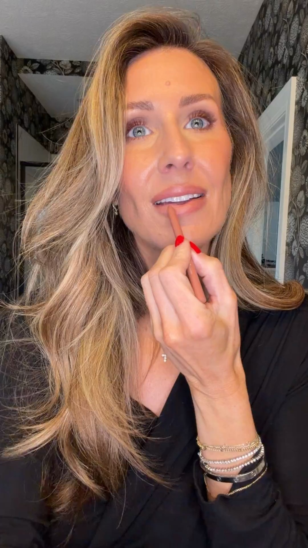 My go-to lip liner lately, the formula is so creamy and easy to blend but still stays put. Latte and Cinnamon are the prettiest everyday shades that go with everything.

lip liner, summer fridays beauty, everyday makeup, neutral makeup, lip combo, beauty favorites, natural glam, makeup routine, glossy lips, themominstyle

#LTKOver40 #LTKselfcare #LTKBeauty