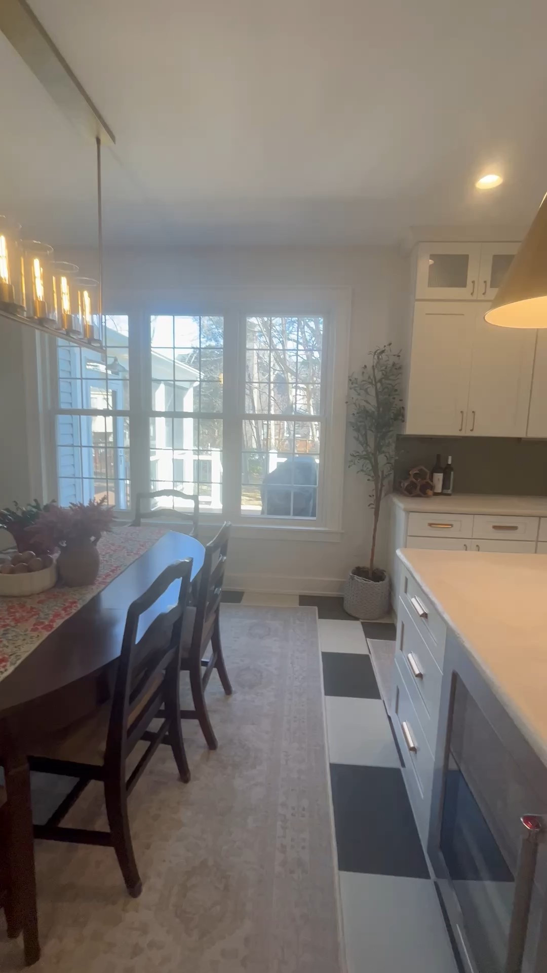 The kitchen is finally done now that the vent hood is complete! Such warm, cozy feelings in here now 💕

#LTKHome