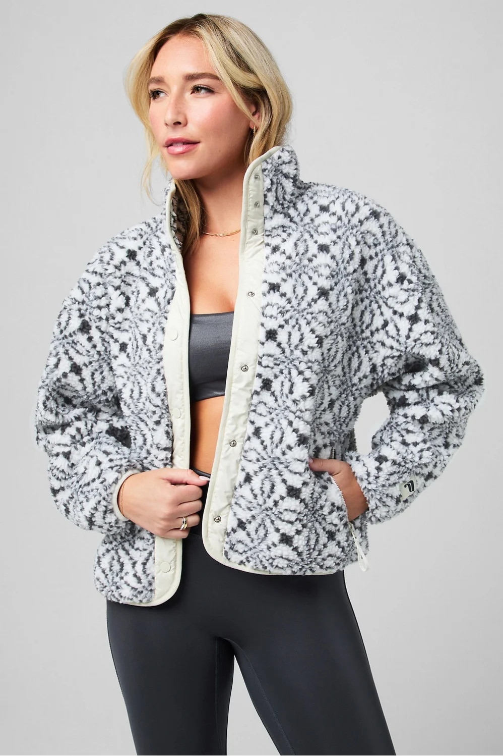 Tahoe Teddy Jacket | Fabletics - North America