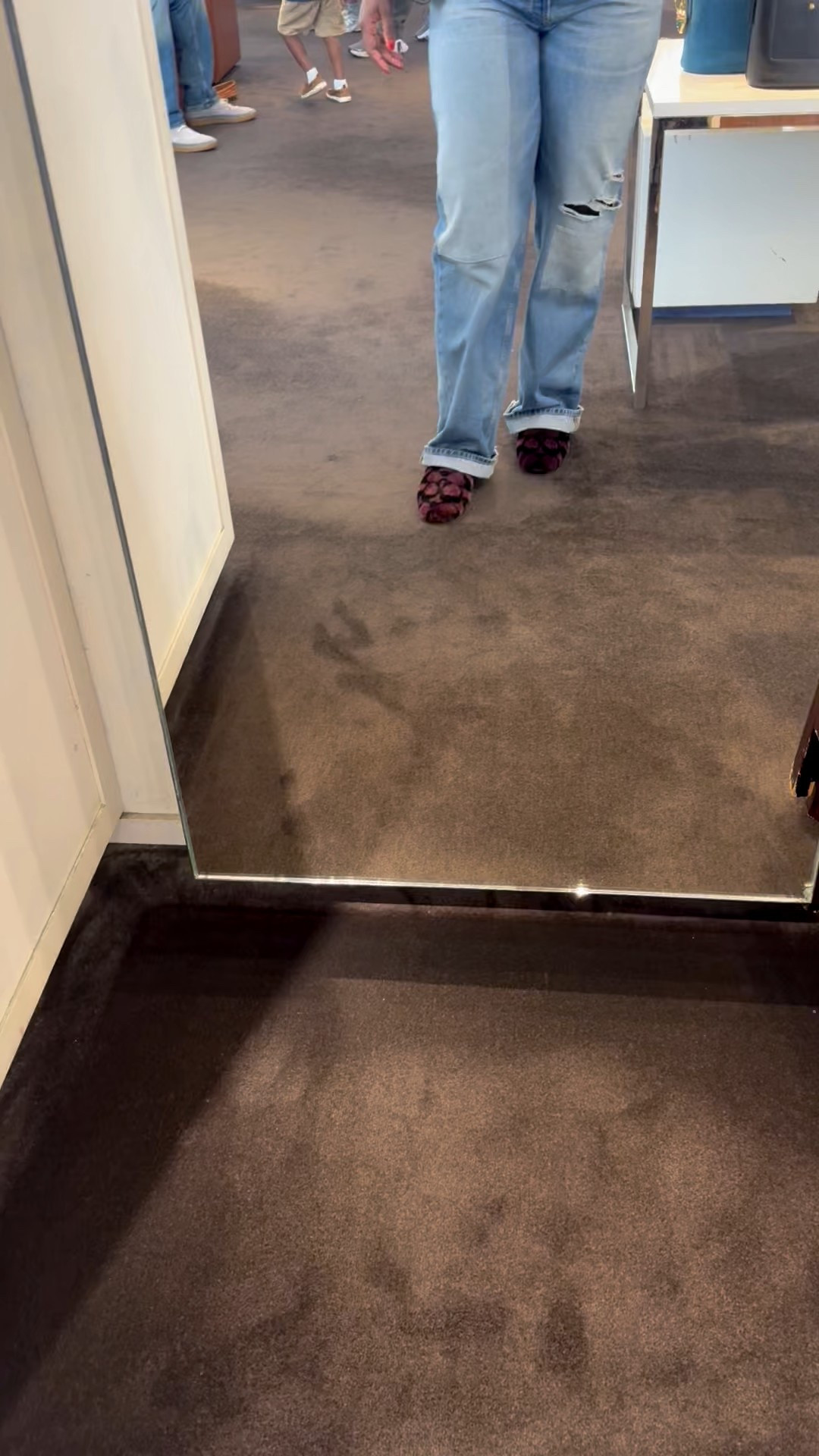 Coach slippers

#LTKShoeCrush #LTKStyleTip