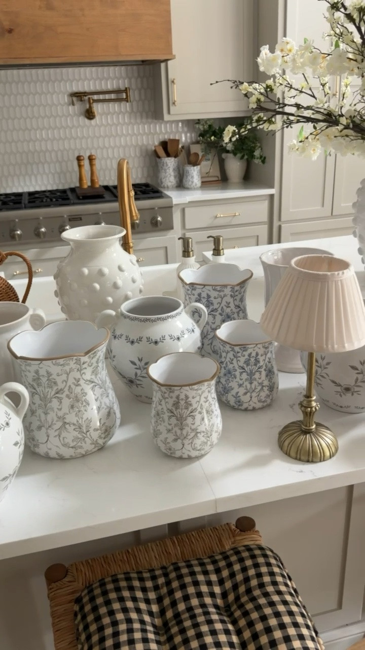 These vases 😍 Seriously could not be more obsessed with our newest decor launch!

#LTKSeasonal #LTKHome