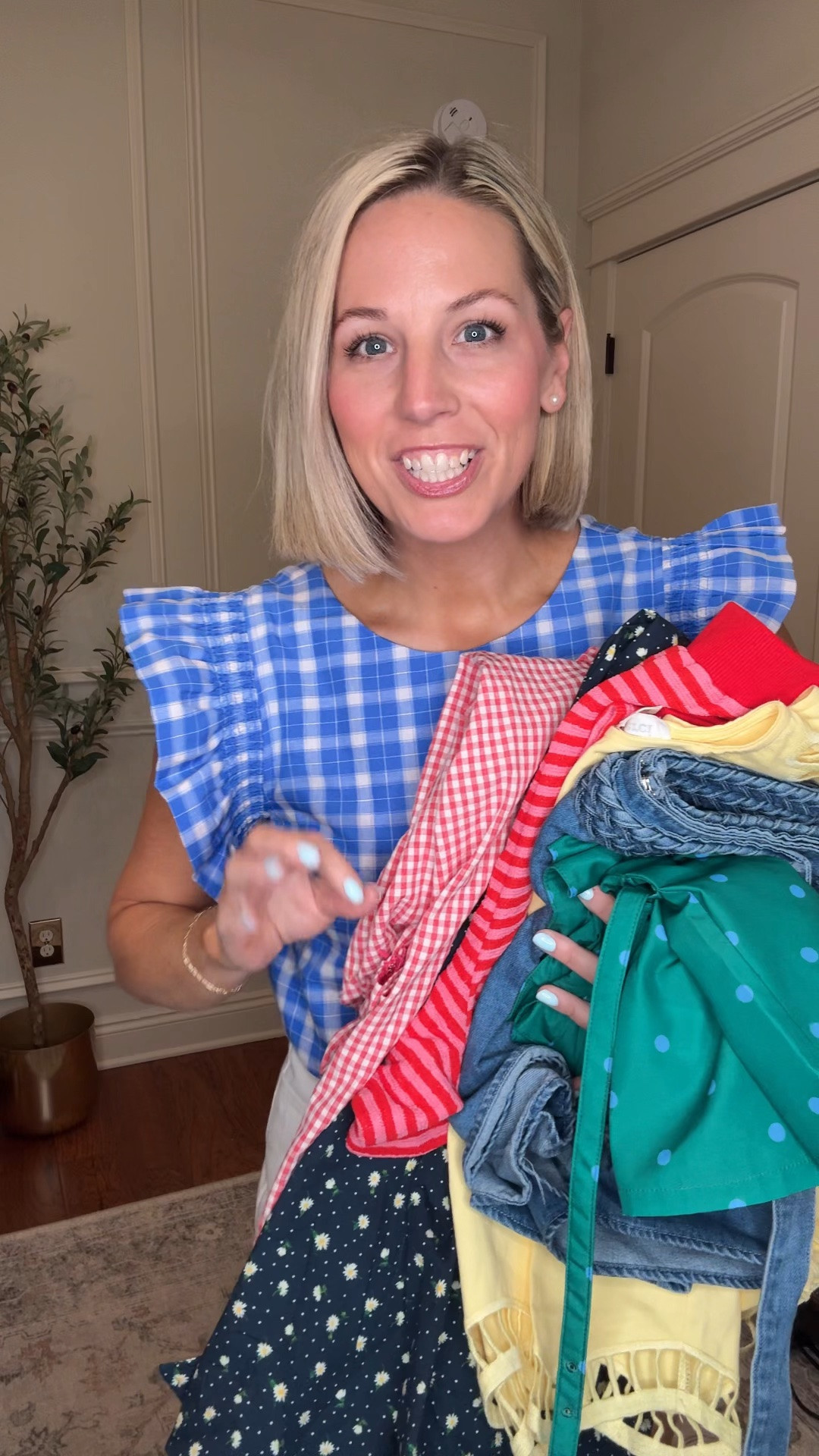 So many cute new arrivals from shop Avara!! Use code Bobbi15 for 15% off your order! 
Blue top/ size small
Skort/ size small (could size down) 
Yellow top and denim skirt size small
Blue dress/ size small size down one 
Green polka dot top- size small but size up one 
Red halter, size small (pretty TTS) 
Denim runs TTS also 
Red striped set, size small runs pretty TTS a little long on me and I’m 5’3

#LTKootd #LTKgrwm #LTKPetite