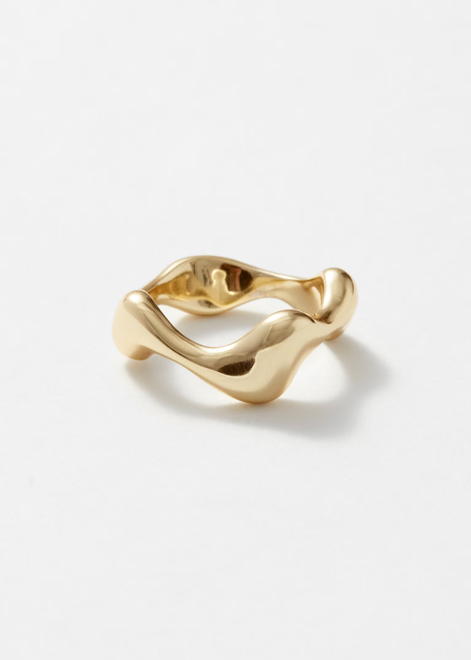 Wavy Ring - Gold - Accessories - & Other Stories GB | & Other Stories UK