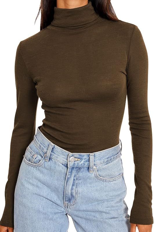 Trendy Queen Women's Turtleneck Fall Fashion 2022 Long Sleeve Shirts Basic Layering Slim Fit Soft... | Amazon (US)