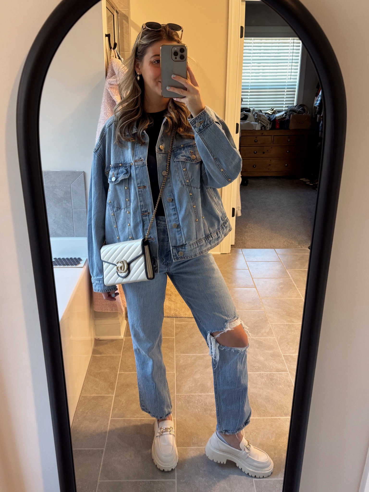 Denim on denim 👖👖

#LTKFindsUnder100 #LTKU #LTKStyleTip