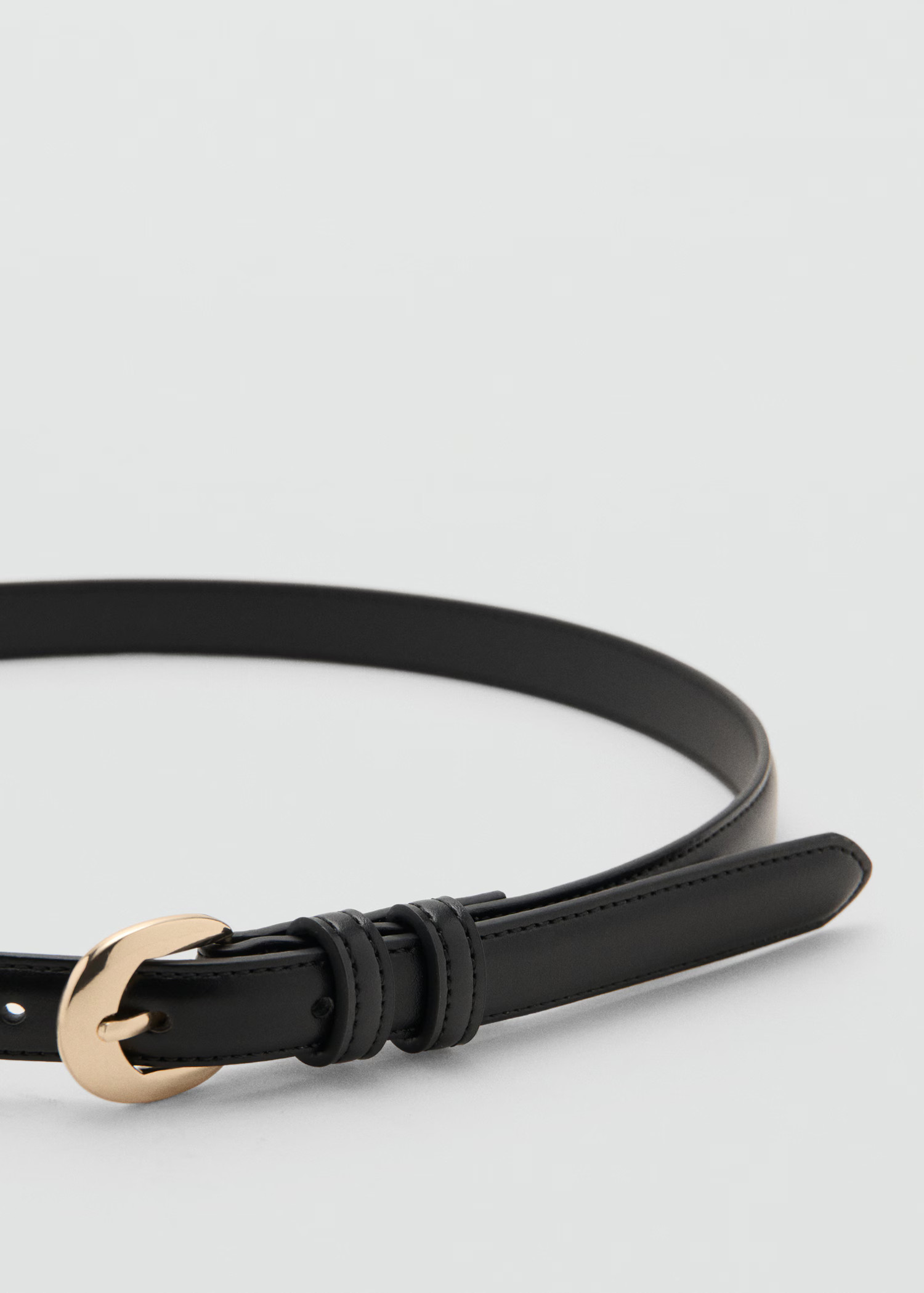 Buckle skinny belt | MANGO (UK)