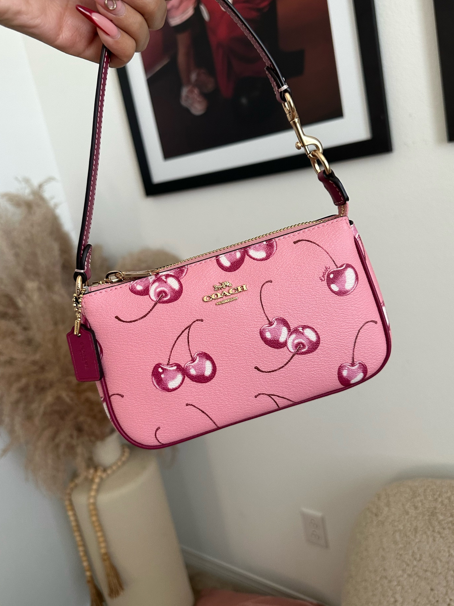 🍒💖🌸


#LTKFindsUnder100 #LTKItBag #LTKStyleTip