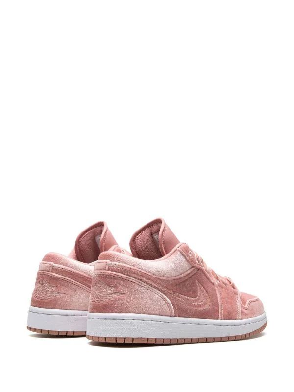 Jordan Air Jordan 1 Low SE "Pink Velvet" Sneakers - Farfetch | Farfetch Global