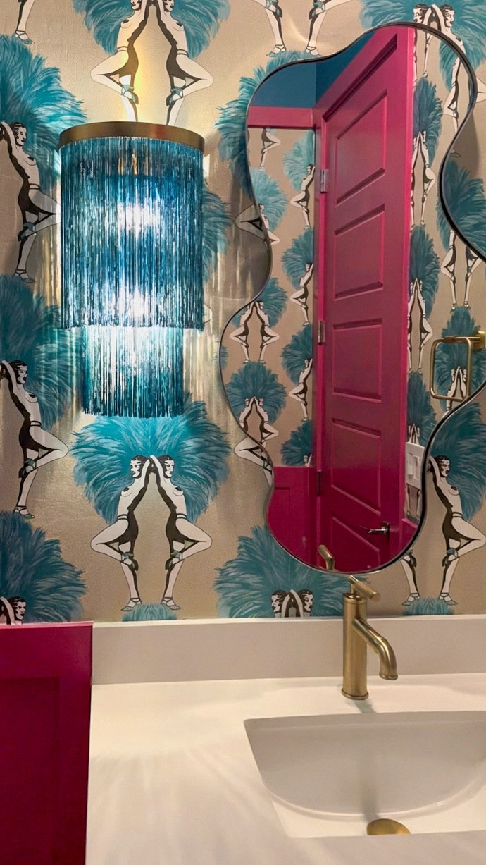 Design tip: go bold in small spaces.
Shop the products inspired by one of my Las Vegas powder rooms — statement pieces that instantly elevate your bathroom.
Tap the links to recreate this designer look.
#DRESSYOURSPACE #dressyourspacebysandra


#LTKHome #LTKOver40 #LTKSaleAlert