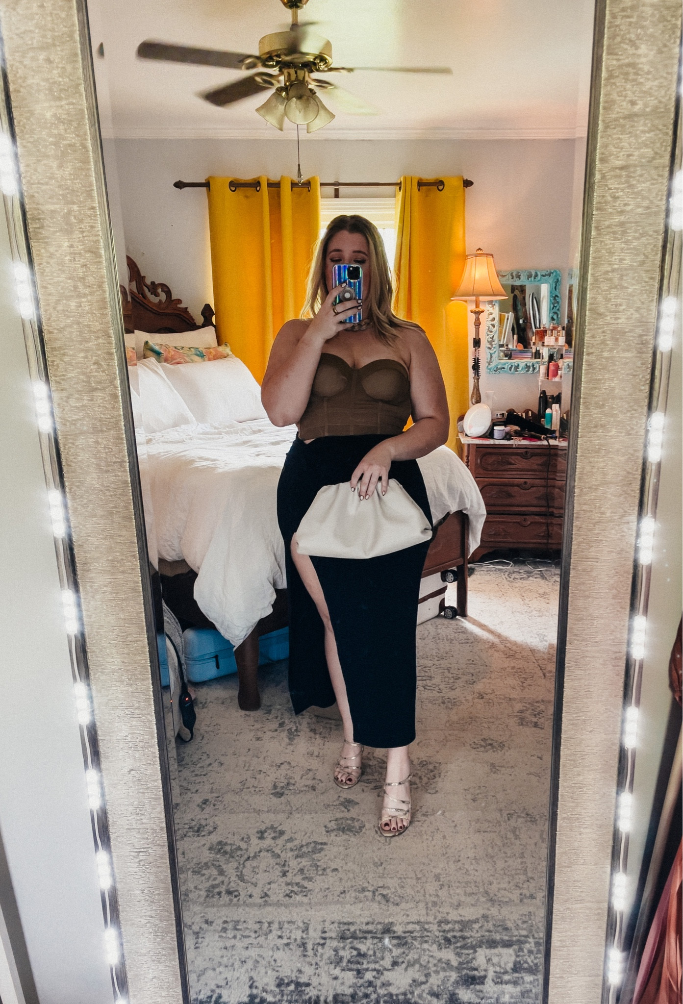 Corset top saves the look again (fall outfit/date night outfit)

#LTKmidsize #LTKcurves