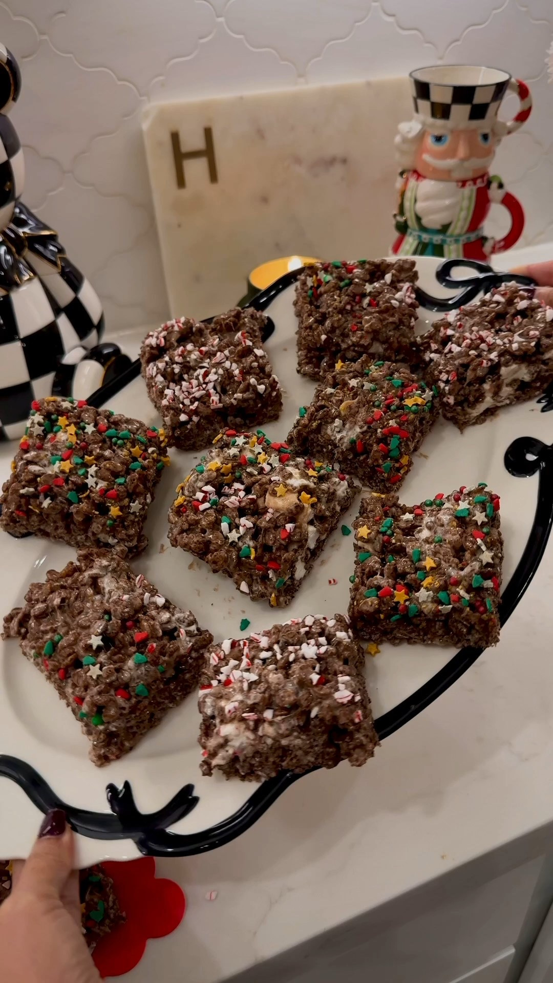 Full hot cocoa rice crispy treats recipe recipes on Instagram

#LTKfoodie #LTKHoliday #LTKmomlife