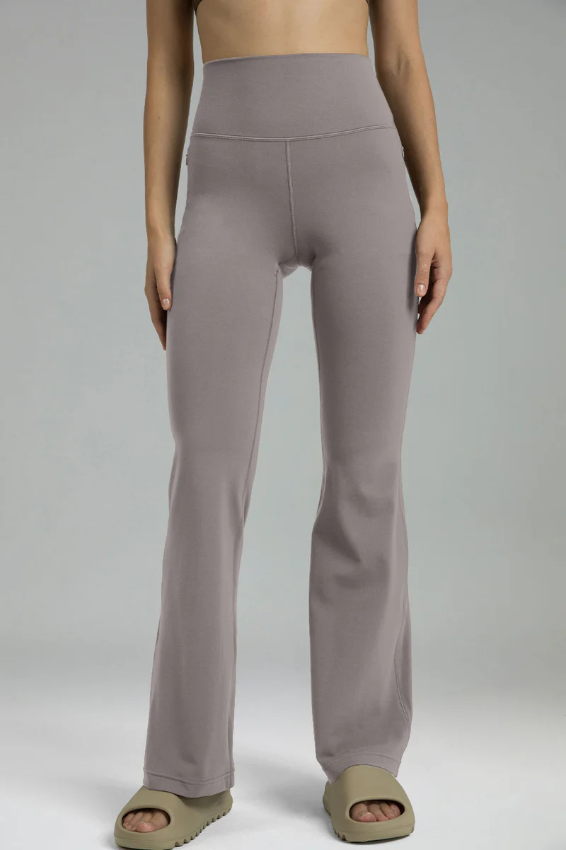 29.5" Dreamlux Flared Legging with Zippered Pockets | Colorfulkoala