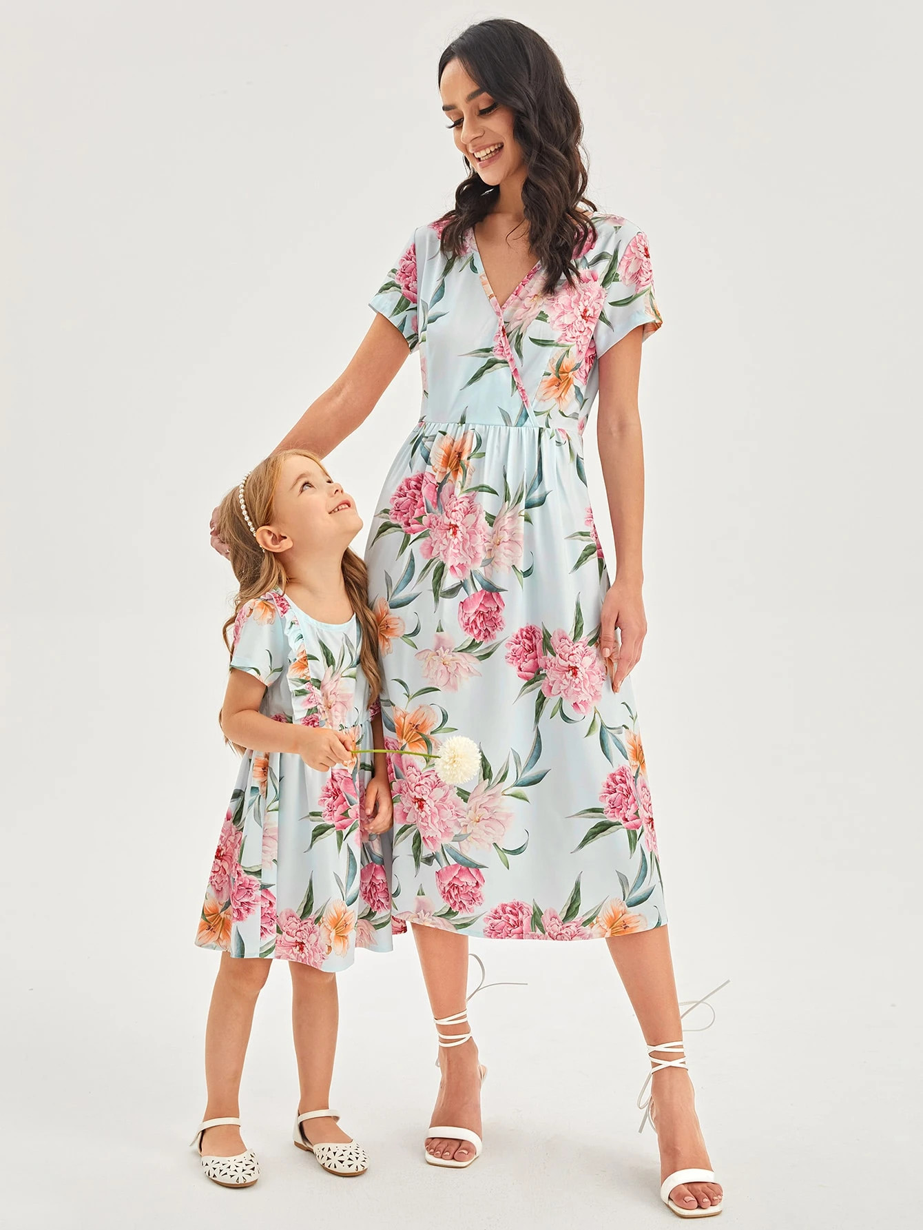 Toddler Girls 1pc Floral Print Ruffle Trim Dress | SHEIN