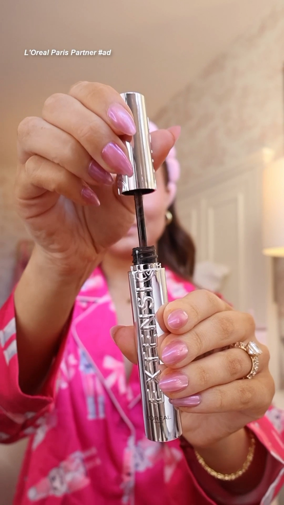 #LOrealParisPartner #AD Showing up to a favorite things party with gifts that everyone fights over >>> My picks this year? L’Oréal Paris Extensionist Mascara and the Hyaluron Plump Gloss in shade Worth It. The beauty duo that always fits and always makes you feel confident… because you (and your girls) are WORTH IT. 💋#LOrealParisMakeup #TargetPartner #Target  @lorealparis @target 

#LTKHoliday #LTKBeauty #LTKFindsUnder50