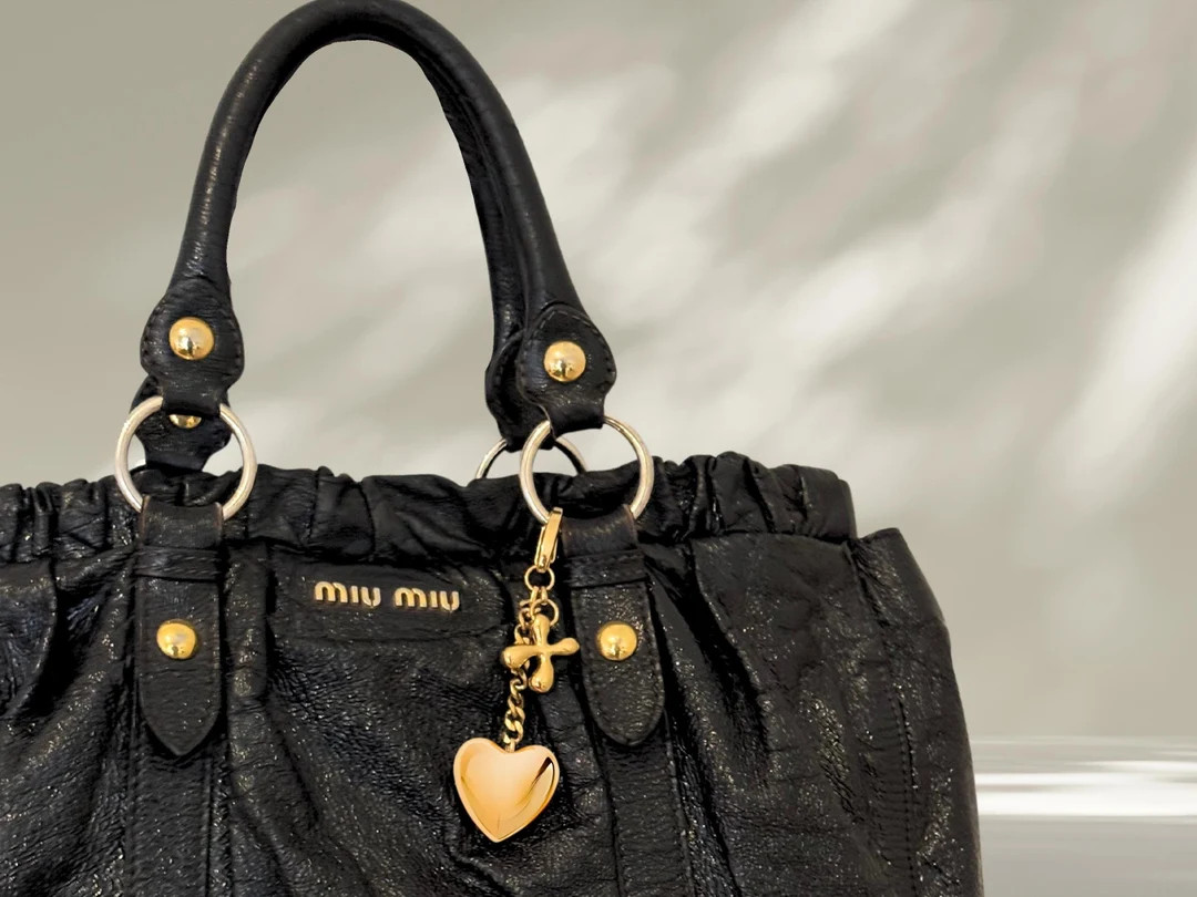 Gold Heart Bag Charm: Personalized Initial Keychain - Etsy United Arab Emirates | Etsy (US)