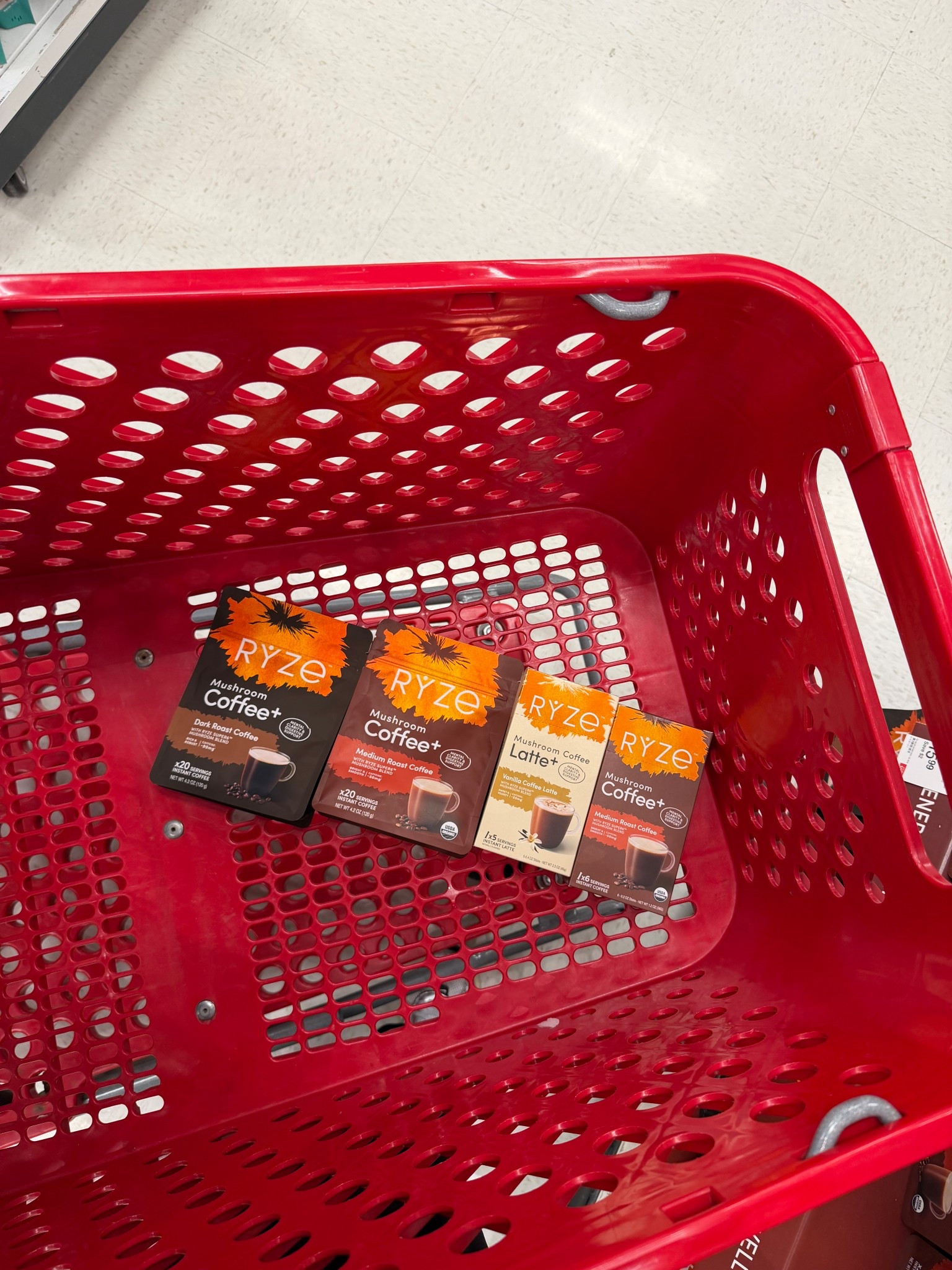 #ad #RYZEPartner As a mom of 3, energy is my first priority and these days I have been looking for the kinds that make me feel the best. This is why I’ve been loving @ryzesuperfoods as my top choice. I have noticed better digestion and steady energy since adding it to my routine. #RYZESuperfoods #RYZEatTarget #TargetPartner #Target 


#LTKmorningroutine #LTKfitnessgoals #LTKdayinmylife