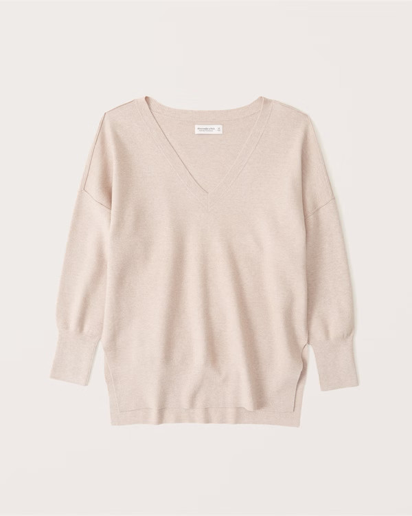LuxeLoft Oversized Legging-Friendly V-Neck Sweater | Abercrombie & Fitch (US)