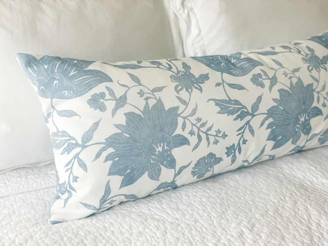 Serena & Lily White Deauville Floral Indoor Outdoor Pillow Cover - Coastal Grandmillenial Decor -... | Etsy (US)