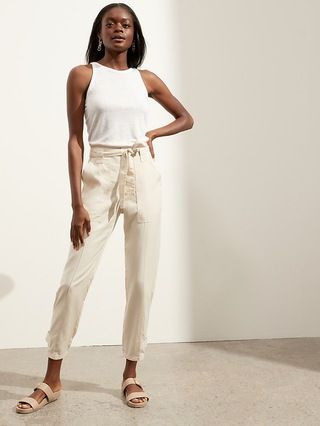 Petite TENCEL™-Linen Excursion Pant | Banana Republic (US)