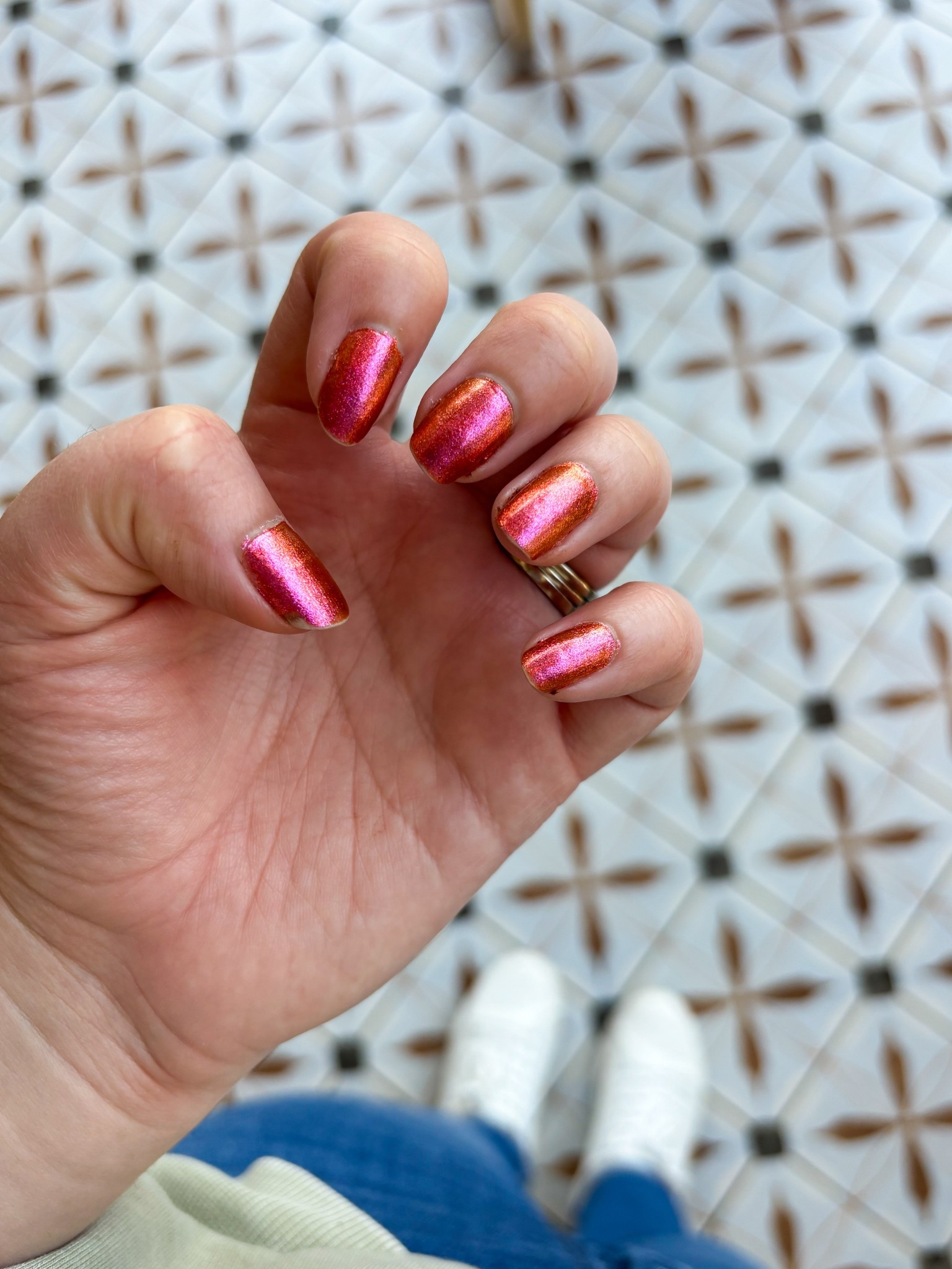 Happy Mani Monday! Obsessed with this metallic kind of ombré effect this nail polish has.😍
•
•
•
#manimonday #manicure #nails #naturalnails #nailsoftheday #nailsoftheweek #metallicnails #chromenails #thesalty #charlottenc #ncinfluencer #hand #nailinspo #summernails #summercolors #nailpolish #polished #mondayfunday #nailcolors #pinkandorange 

#LTKShoeCrush #LTKBeauty #LTKStyleTip