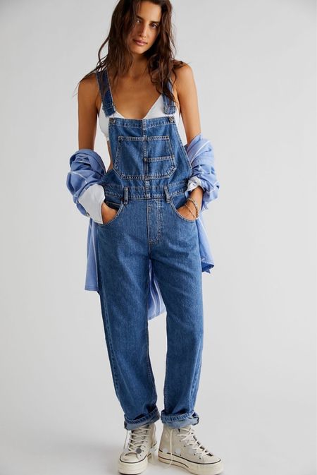 Amazing 4th of July deal on these classic overalls!😍under $60 with promo code GO4TH
.
.
Stick with your true size in these❤️
.
.
#sale #july4thsale #coolgirl #freepeople #overalls #theeverygirl #ootdguide #summersale #summerstyle

#LTKsalealert #LTKFind #LTKunder100
