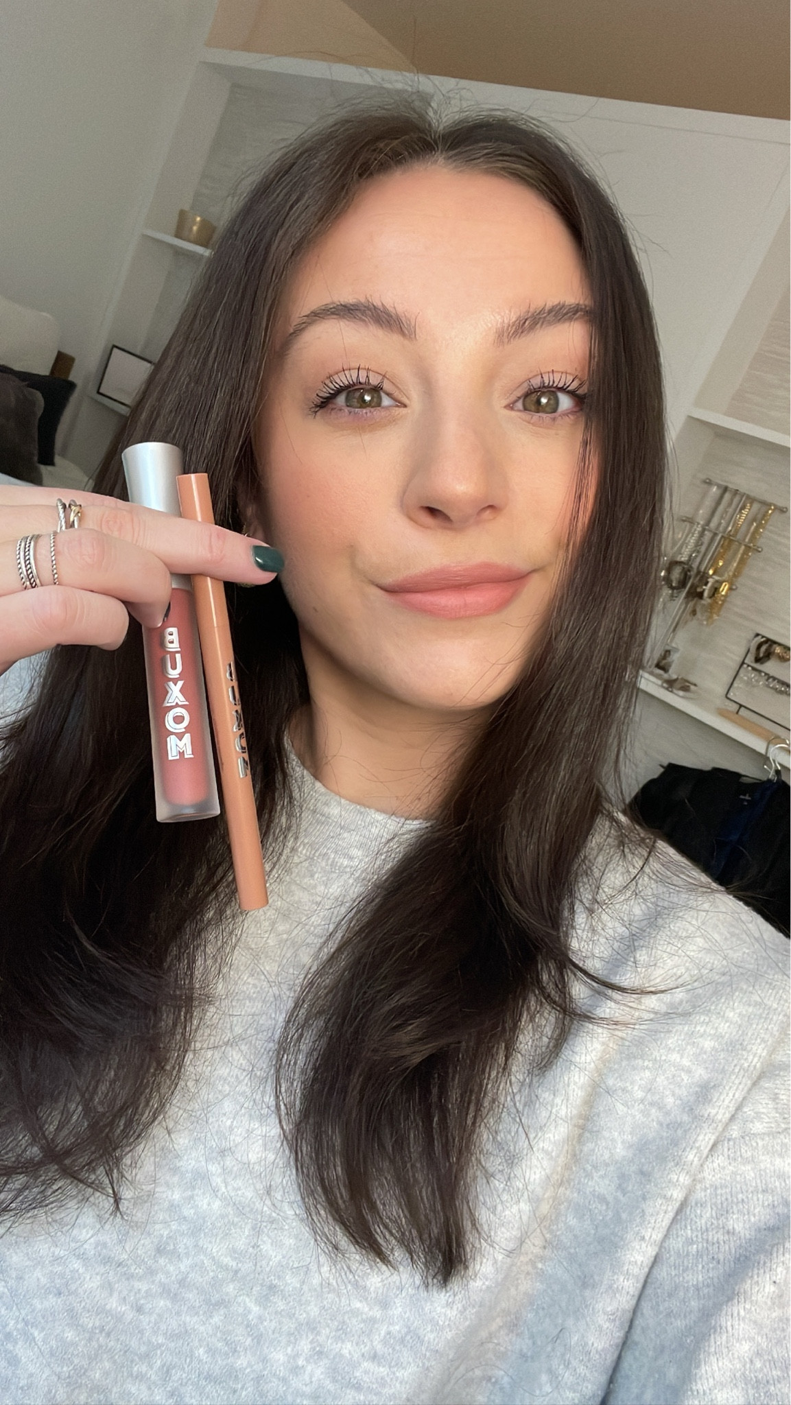 Liner: Smooth Spice
Matte lip: Brunchin


#LTKunder50 #LTKFind #LTKbeauty