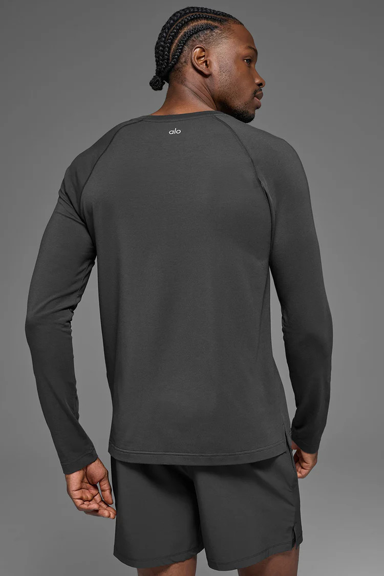 ALO Vapor Crewneck Long Sleeve - Black | Alo Yoga