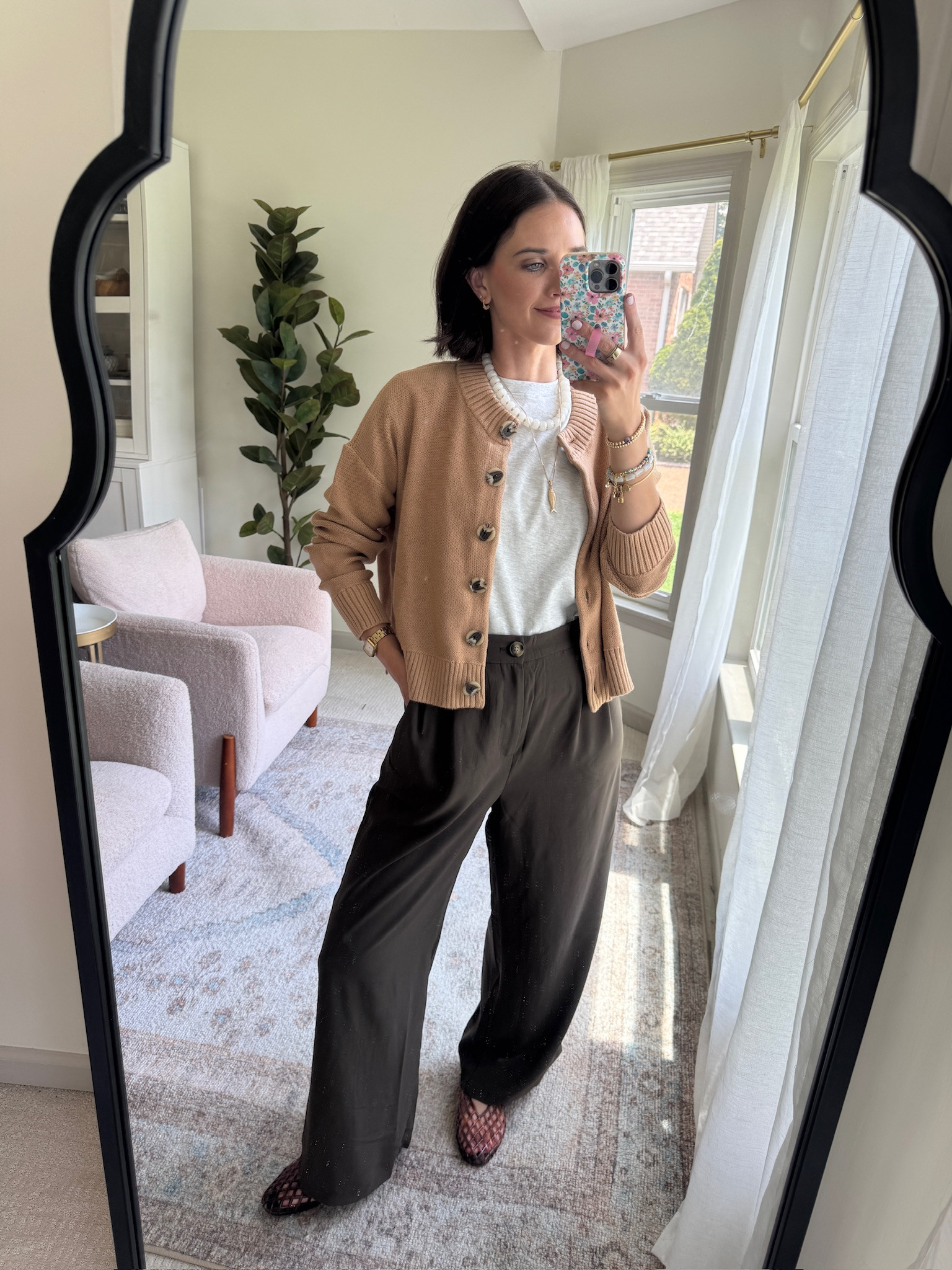 Layers are everythinggg

quince, quince cardigan, fashion, mom fashion, mom style, mom outfits, teacher outfits, teacher outfit inspo, summer outfits, hallie ragan

#LTKootd #LTKSaleAlert #LTKWorkwear