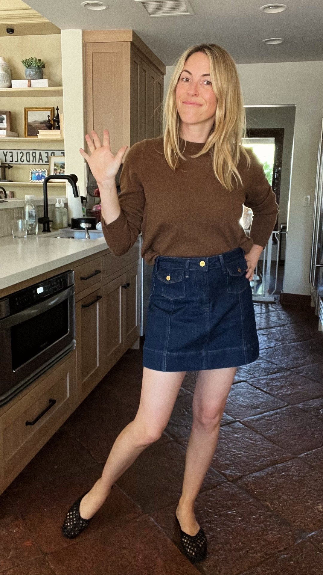 Dark denim mini is the perfect fall staple!

Laura just got this after being influenced by Allison, who tried it on at Evereve a couple weeks back. It’s so good and can go SO many ways!! Runs tts. Laura in a 26. She is 5’5”.




Fall outfit 
Date night outfit 

#LTKOver40 #LTKStyleTip #LTKSeasonal