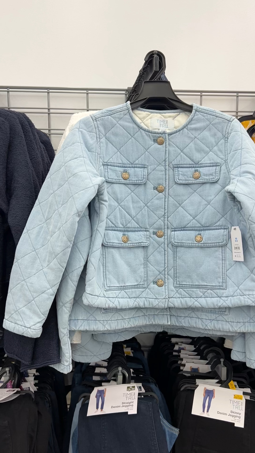 Walmart quilted denim jacket is a fun and unique outerwear layer for spring. 