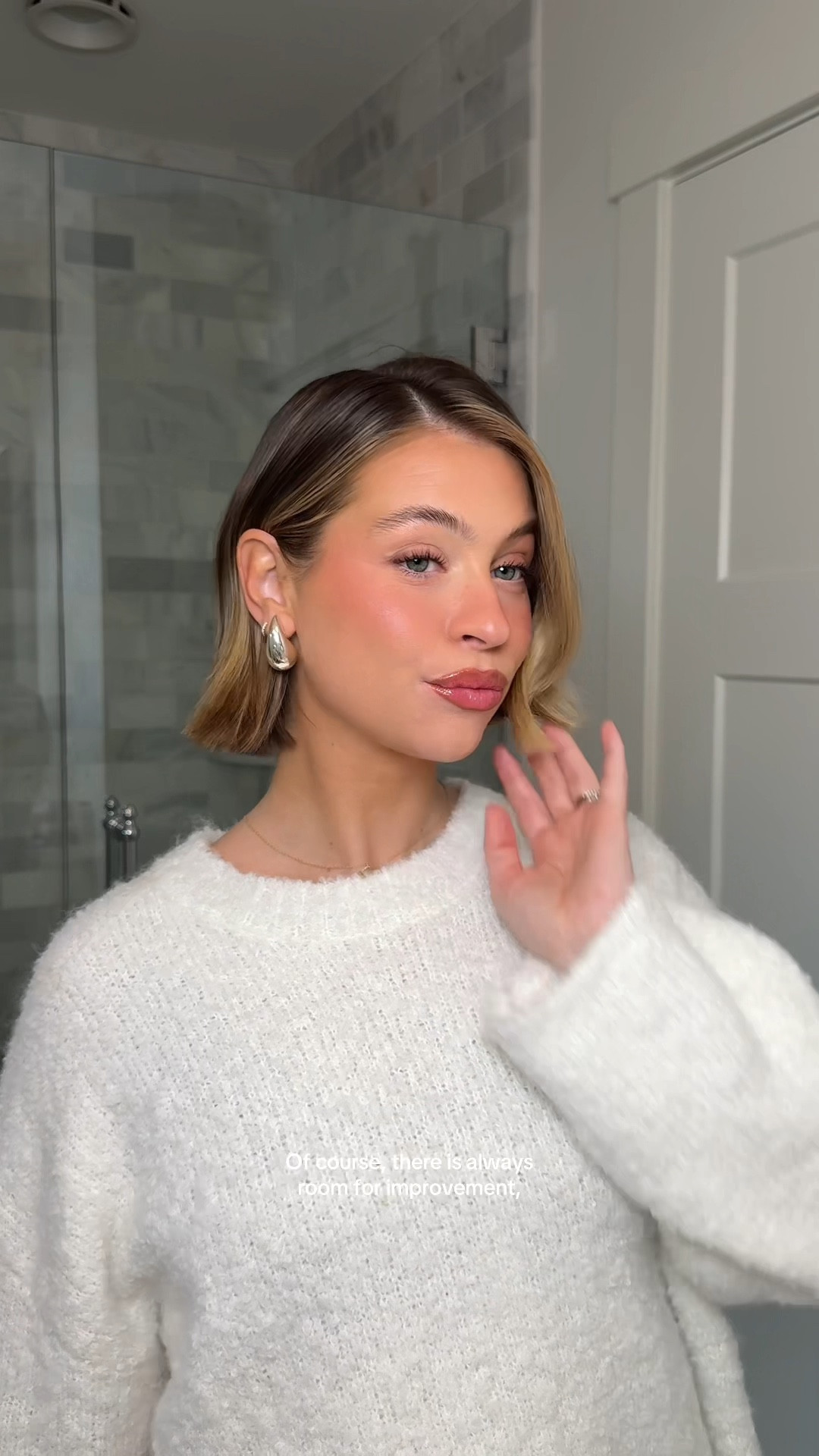 Easy short hairstyles for the holidays!! For all my short hair bob hair girlies 

#LTKBeauty #LTKgrwm