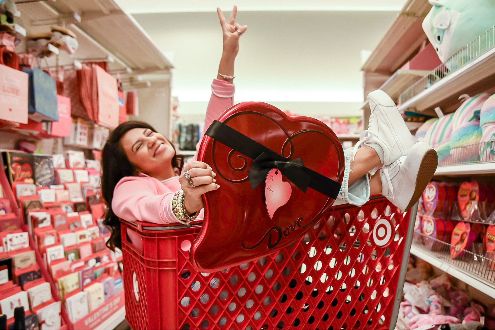 A few Valentine’s Day gift ideas for you! ❤️
Swipe ➡️to see them all. Everything is linked on my LTK.  Happy shopping 🎯
#targetfinds #TargetRun #valentinesday #vday #valentinesdaygift #valentinesdaygiftideas 

#LTKstyletip #LTKunder50 #LTKGiftGuide