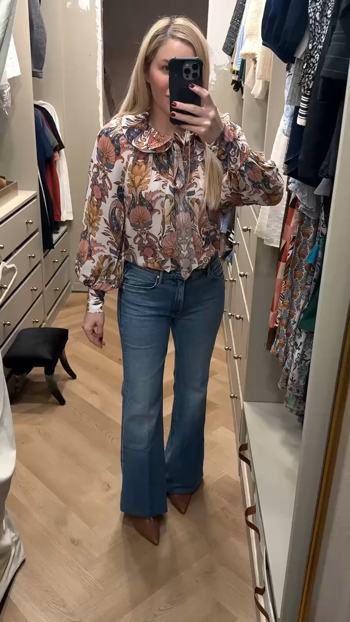 Spring outfit 
**JEANS RUN SMALL BUT HAVE A LITTLE STRETCH**
I sized down for a more loose fit - they do run on the smaller side 