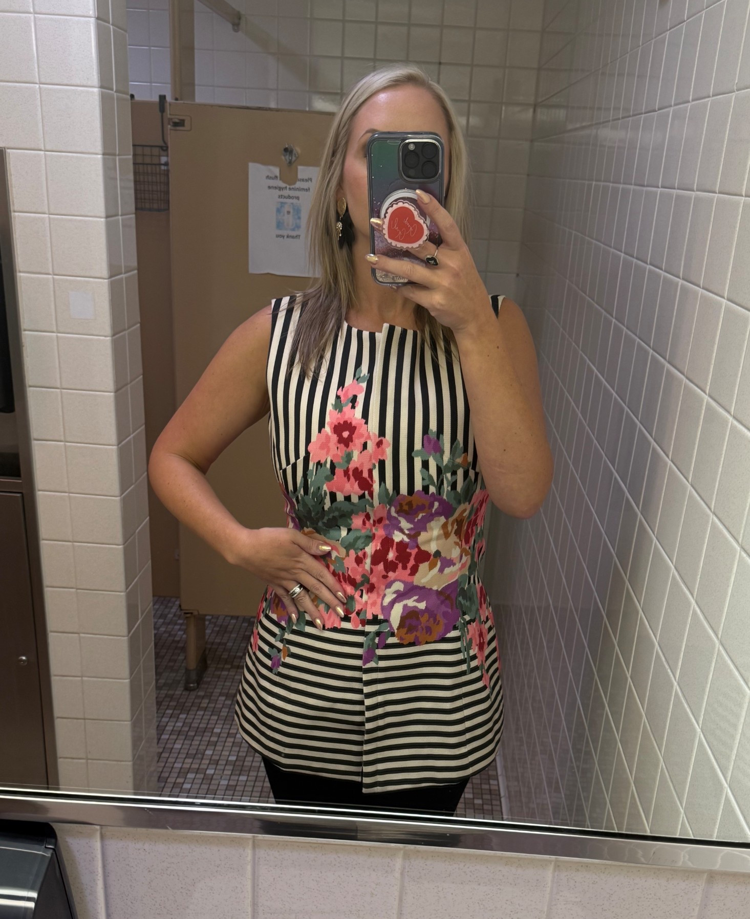 Tuckernuck tunic. Wearing the 10 and it is a bit snug!