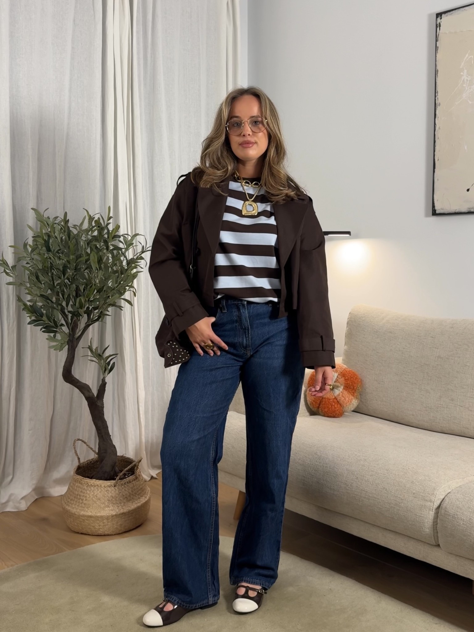 🍂 Day 2/30 of my Autumn Outfit Series 🍂
Stripes + chocolate brown = my forever fall combo 🤎 Layered with wide-leg denim and ballet flats for that effortless, city-chic vibe.

Everything (and similar pieces) linked on my LTK ✨

#30DaysofAutumnOutfits #LTKFallStyle #FallOutfitInspo

#LTKuk #LTKautumn #LTKeurope