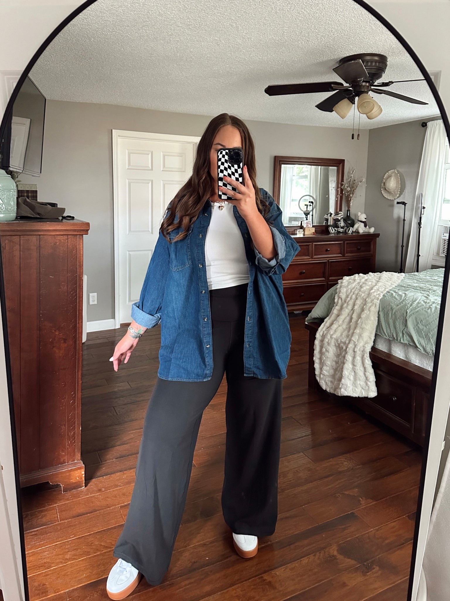 Aerie ribbed trouser pants - wearing xl long! 


Aerie real
Aerie pants