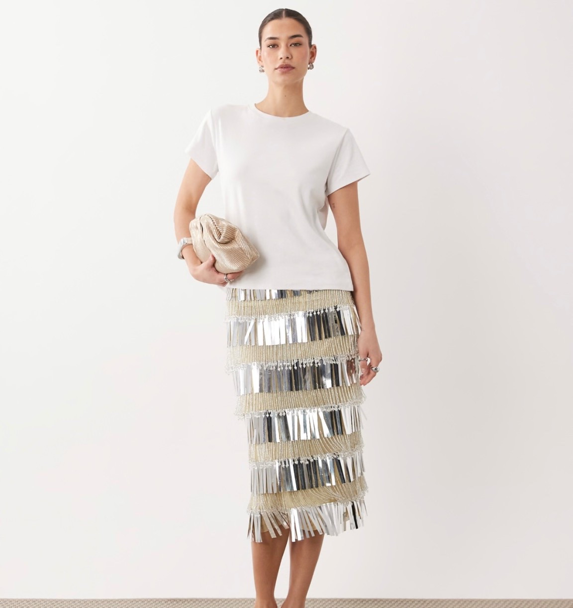 Sequin skirt! 

#LTKFestival #LTKMidsize #LTKootd