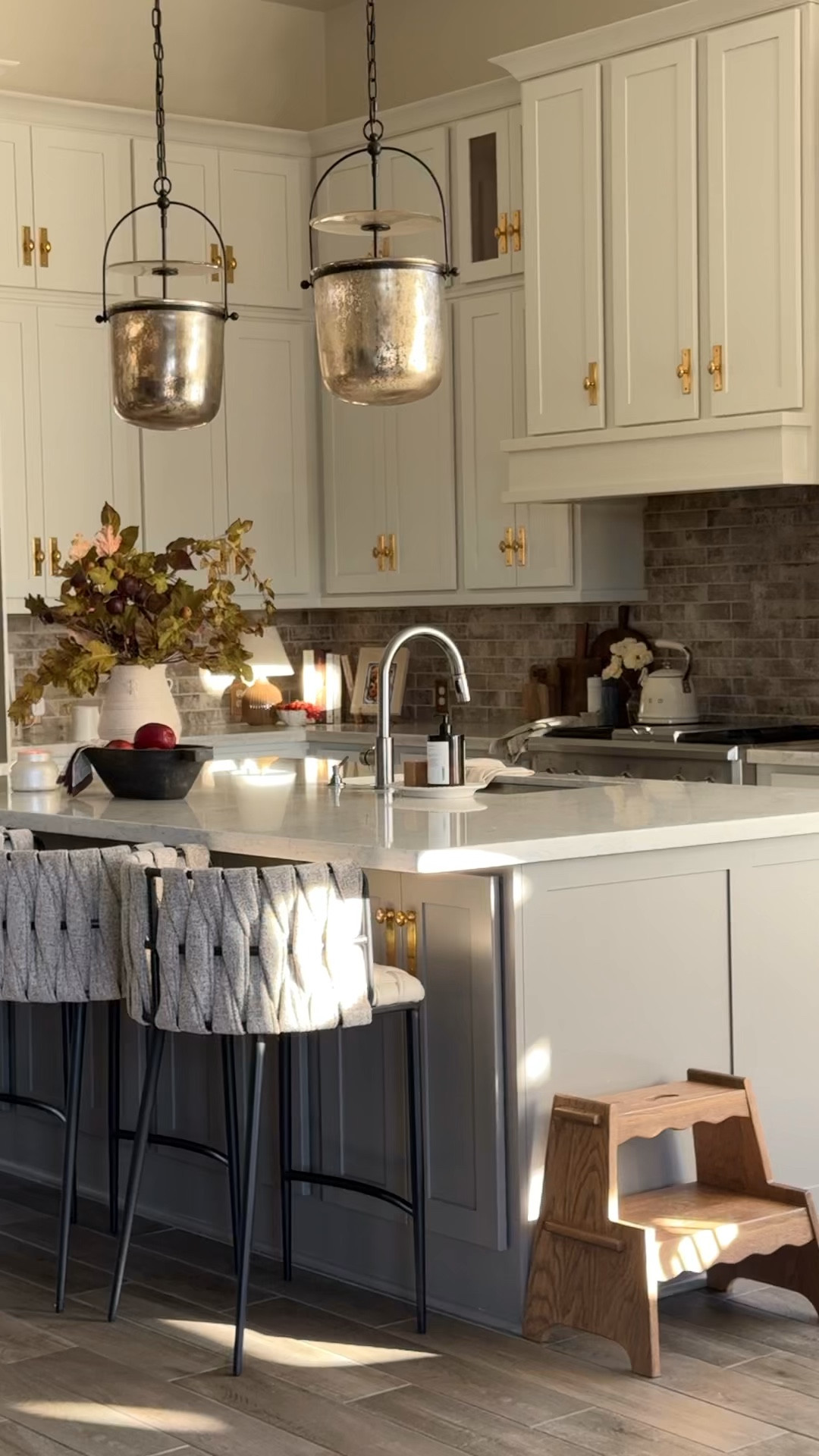 Spring Kitchen styling that still feels warm & cozy 🤎✨ 

#LTKSaleAlert #LTKHome #LTKSeasonal