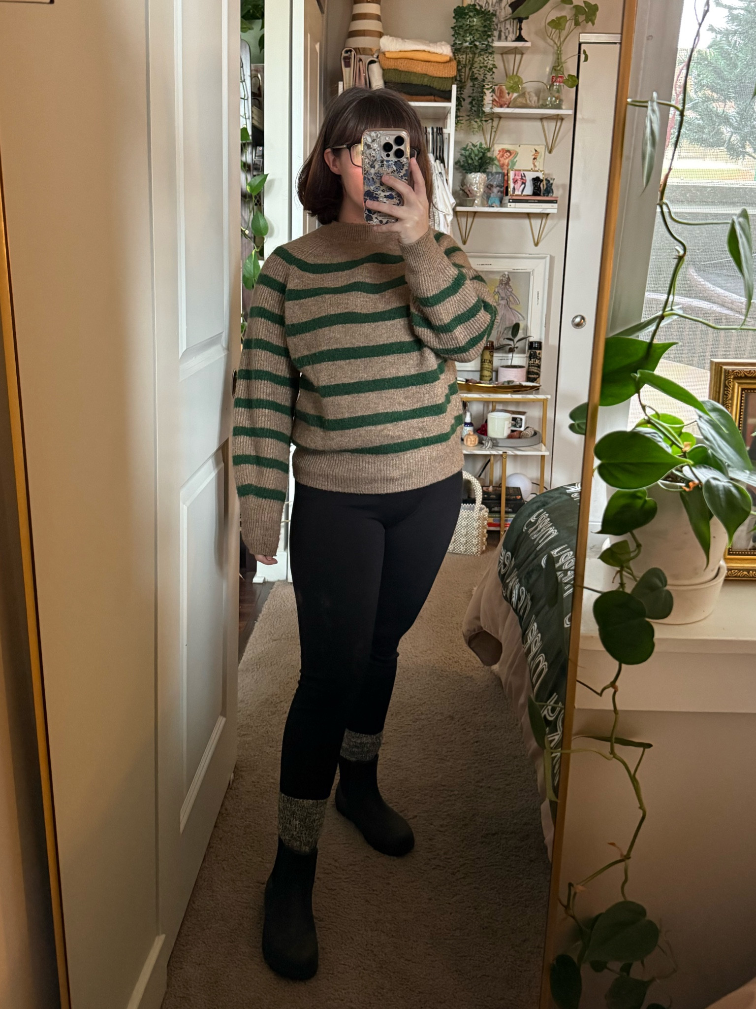 A cozy and cold day look for errand running. A ponte pant is great to throw on and still look put together  

#LTKSeasonal #LTKStyleTip