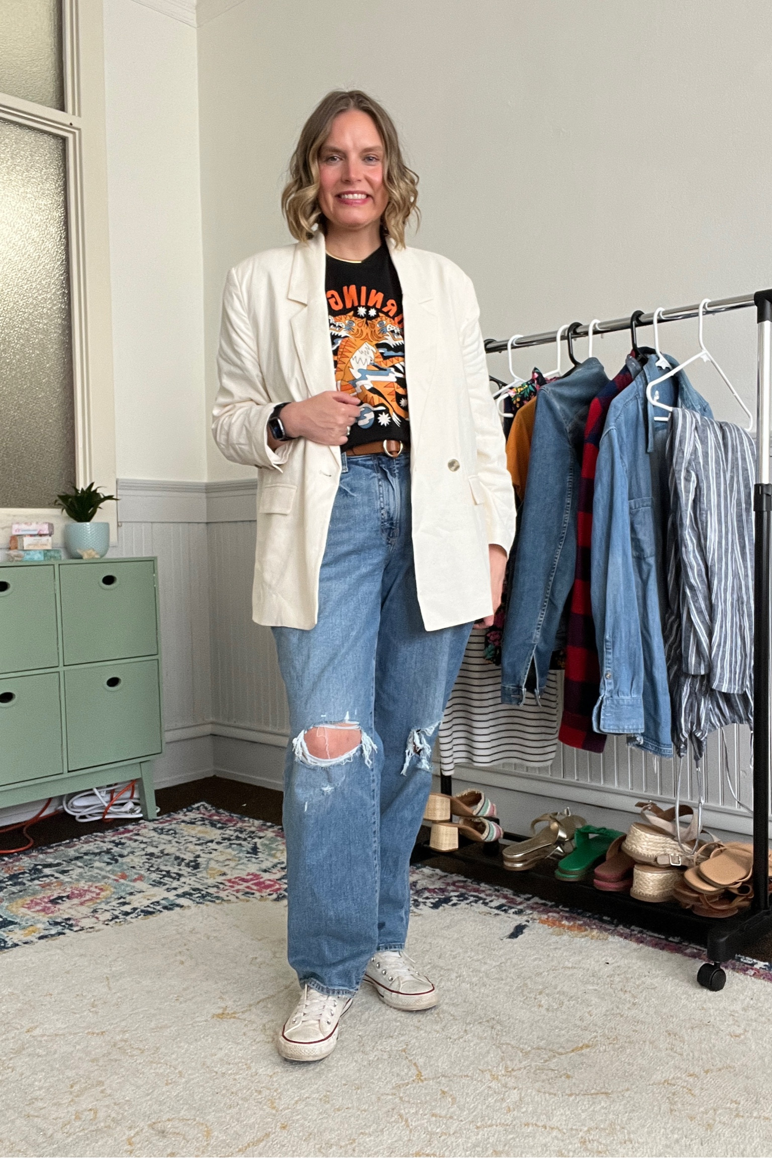 Capsule outfit formula: blazer, graphic t-shirt, jeans & sneakers

#LTKcurves #LTKstyletip #LTKSeasonal