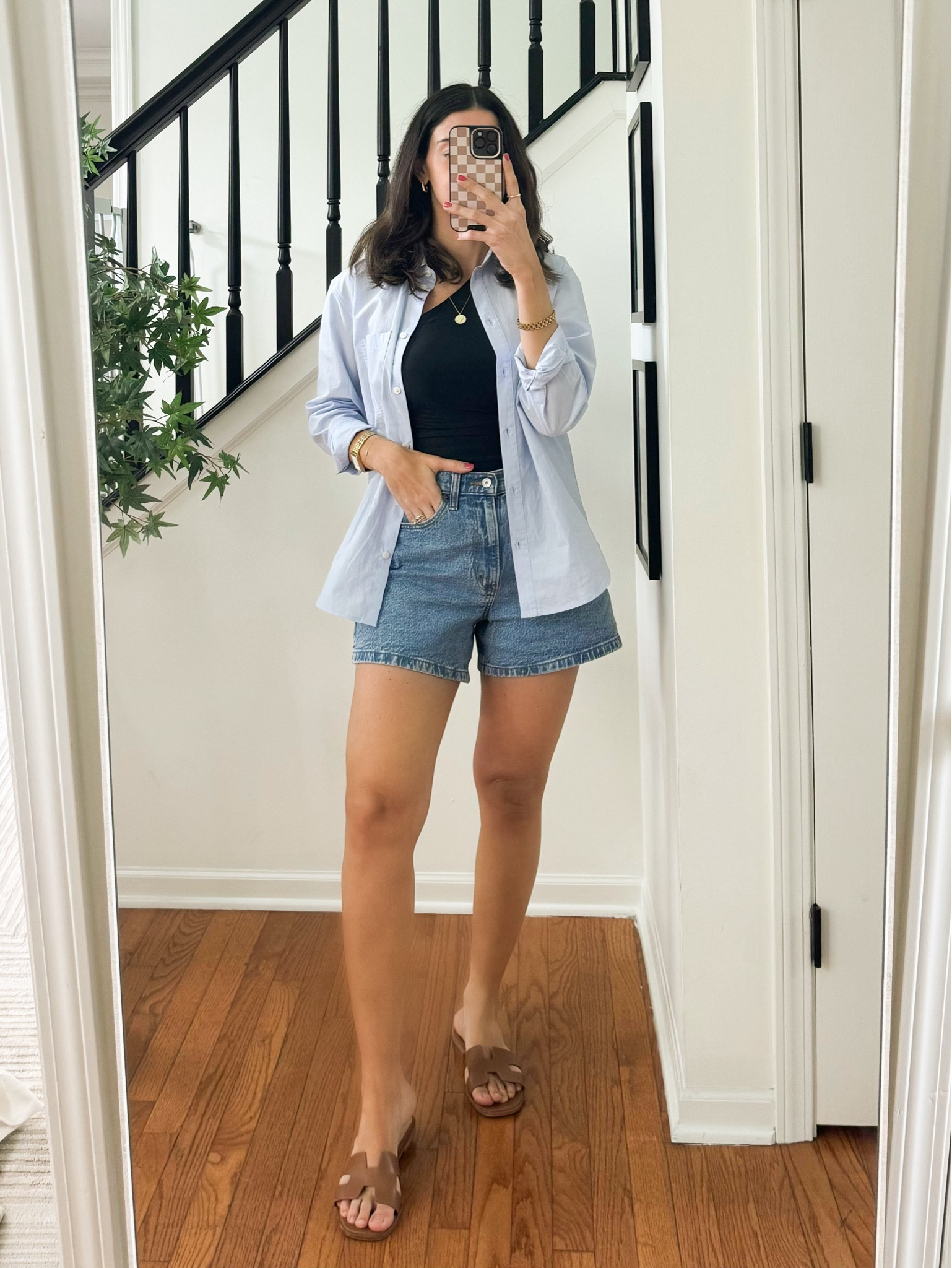 Beach resort outfit with Jean shorts, swimsuit and a shirt


#LTKstyletip #LTKtravel #LTKfindsunder50