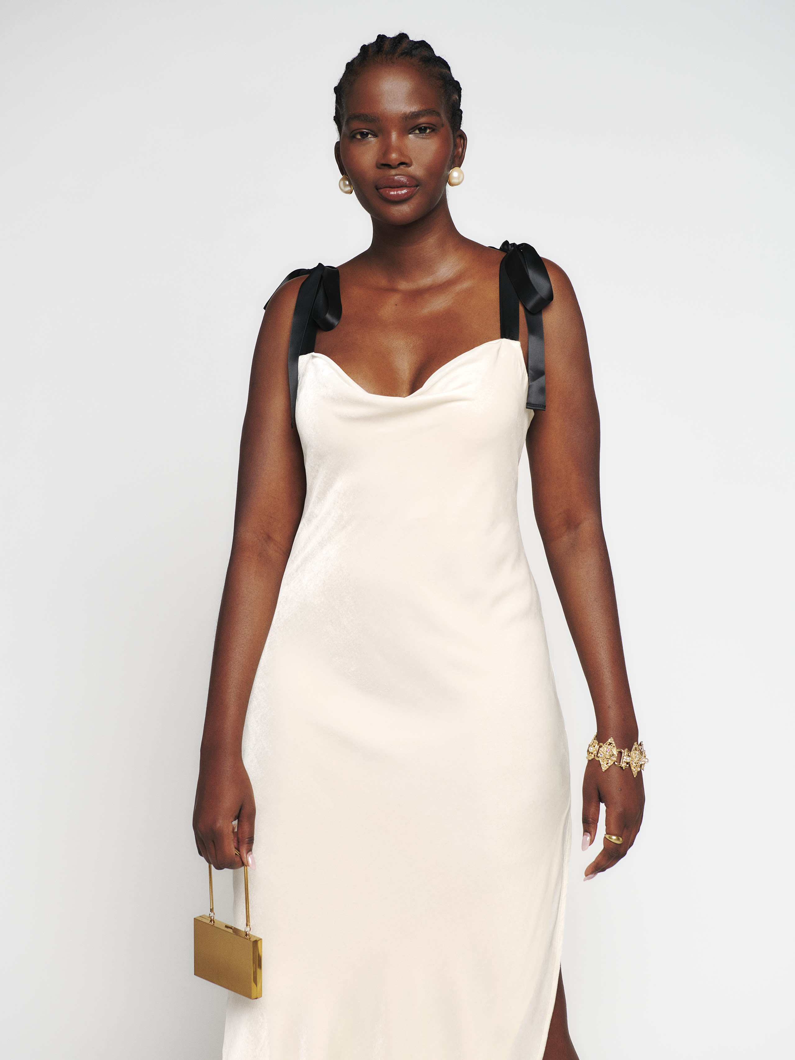 Nya Velvet Dress | Reformation (Global)